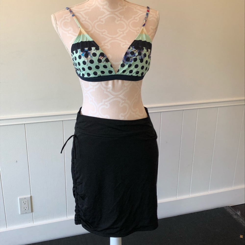 Athleta slinky black skirt soft size s